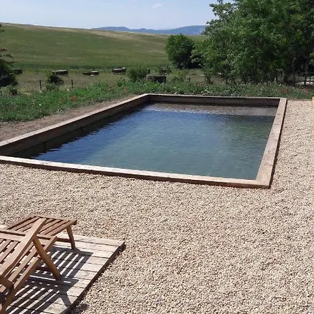 Gasthuis A La Ferme Au Milieu Des Lavandes 3*