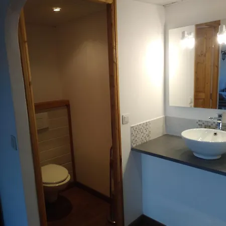 A La Ferme Au Milieu Des Lavandes 3*