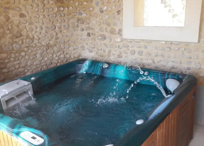 A La Ferme Au Milieu Des Lavandes